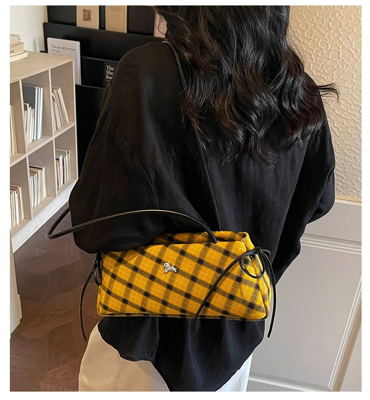 New Retro American Style Crossbody Bag Women's Handbag Fashionable Handheld Bag Casual Single Shoulder Bag Simple Style Handbag