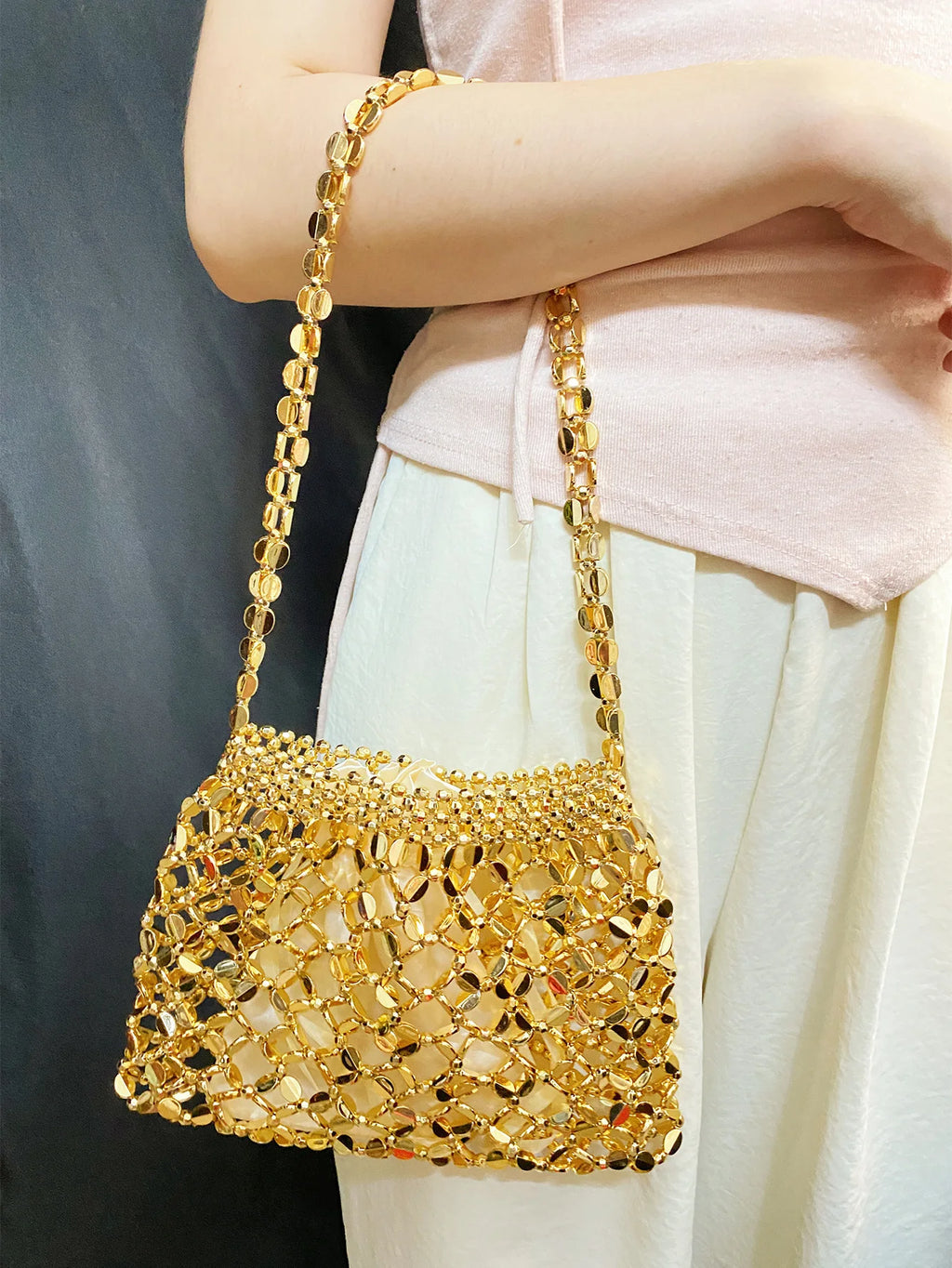 New handheld niche design silver handmade bead woven handbag essential for summer shoulder bag