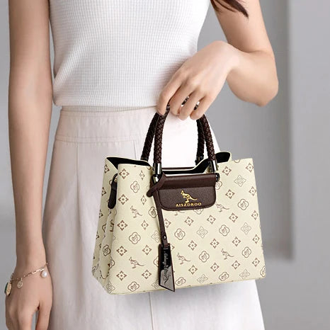 Elegant Women's Genuine Leather Handbag — Stylish Pattern & Spacious Interior
